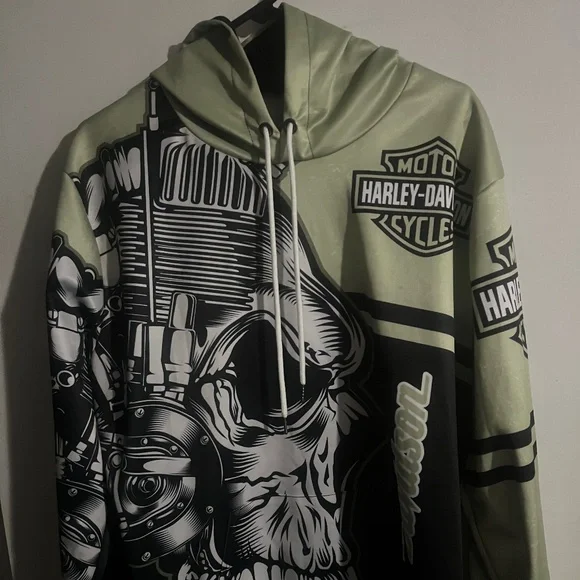 Harley Davidson Hoodie, Size Large , with Engines & Skulls - Picture 1 of 7